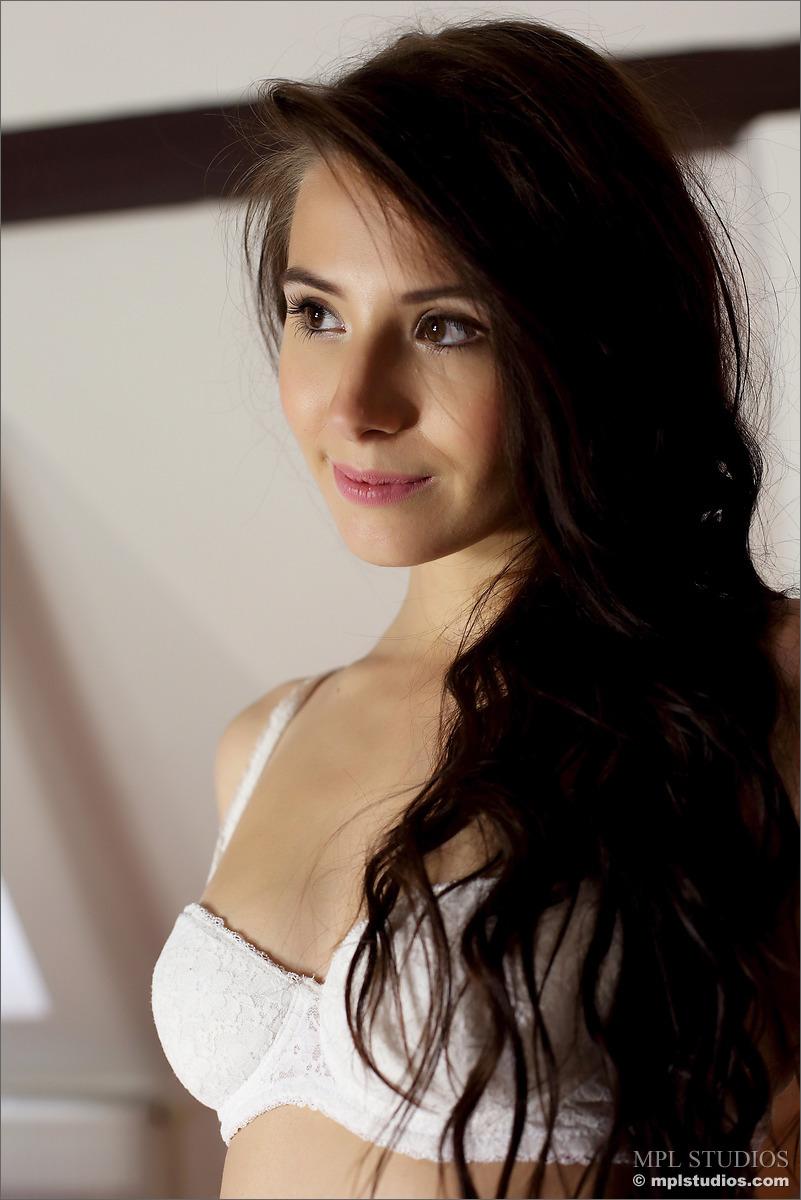 Mpl studios präsentiert vanessa a in "a pleasure quest"
 #60131064