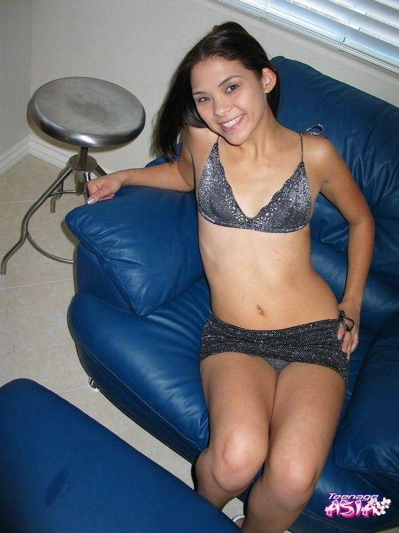 Bilder von teenager teenager asia zur Schau stellen ihre wunderschöne bod
 #60082915