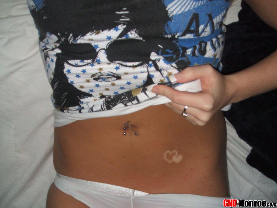Pictures of teen hottie GND Monroe teasing on webcam #59627921