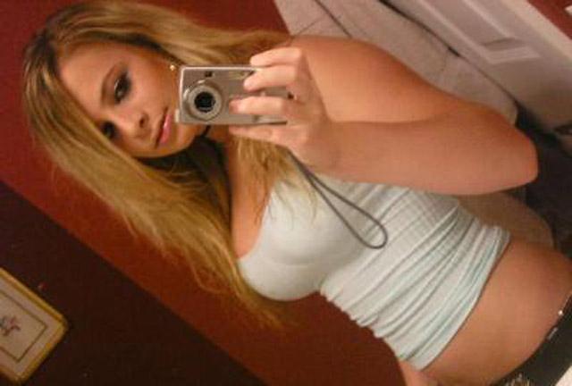 Pictures of hot amateur teens showing off #60851624