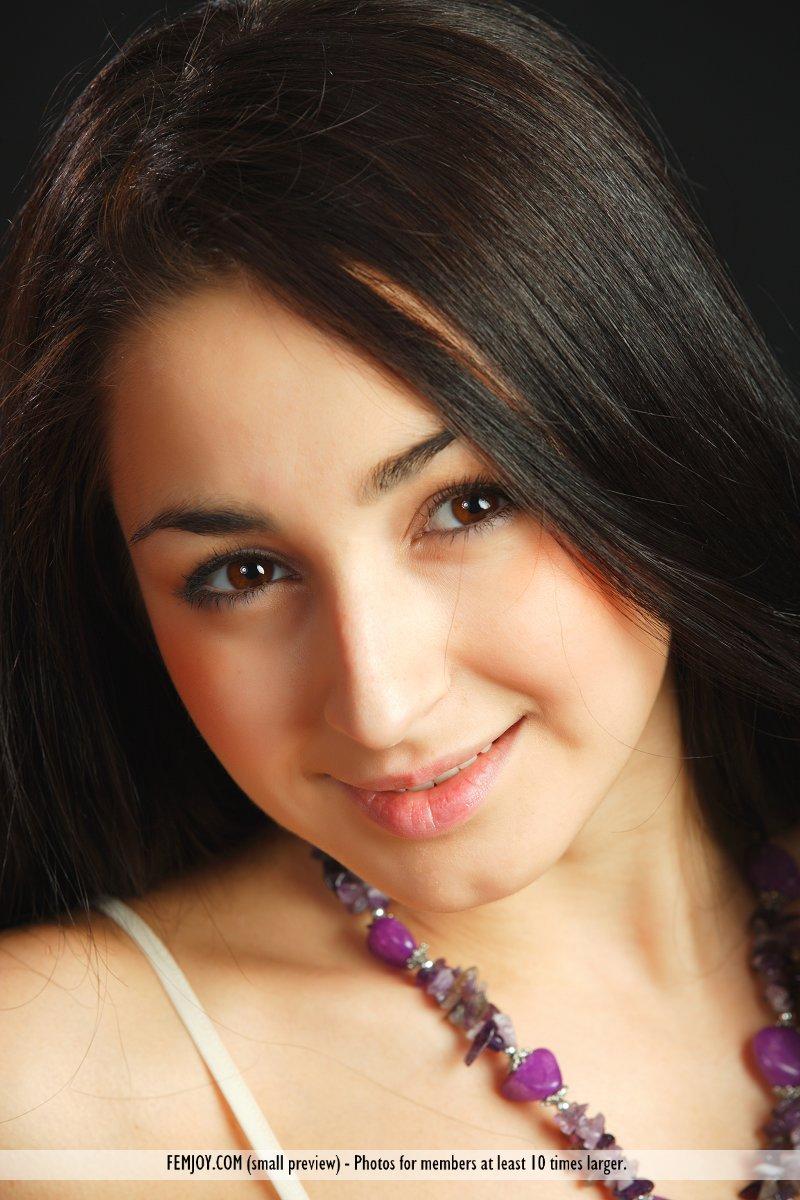 Pictures of stunning teen Ondine B waiting for you on the couch
