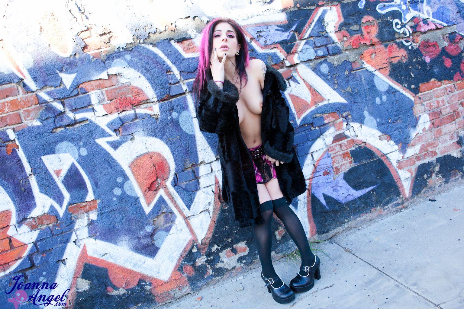 Pictures of teen girl Joanna Angel showing her pussy outside #55523759