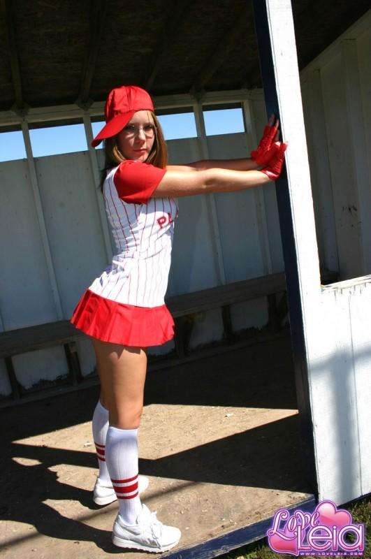 Baseball Mädchen Nippel Slip!
 #59103556