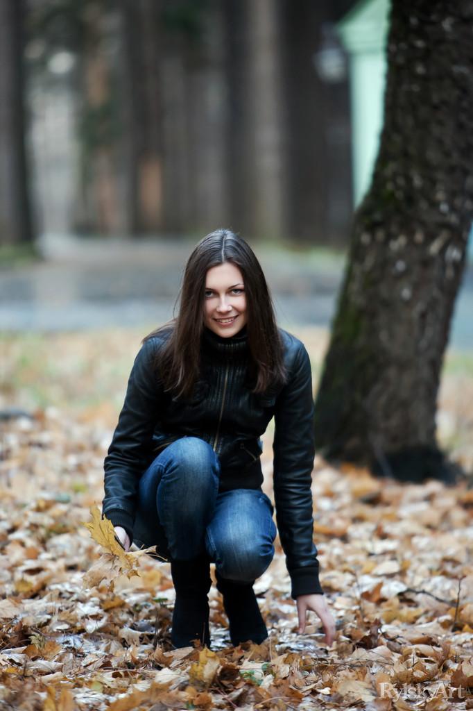 美しい少女quinn aはあなたのために裸とスプレッドをストリップ
 #59843989