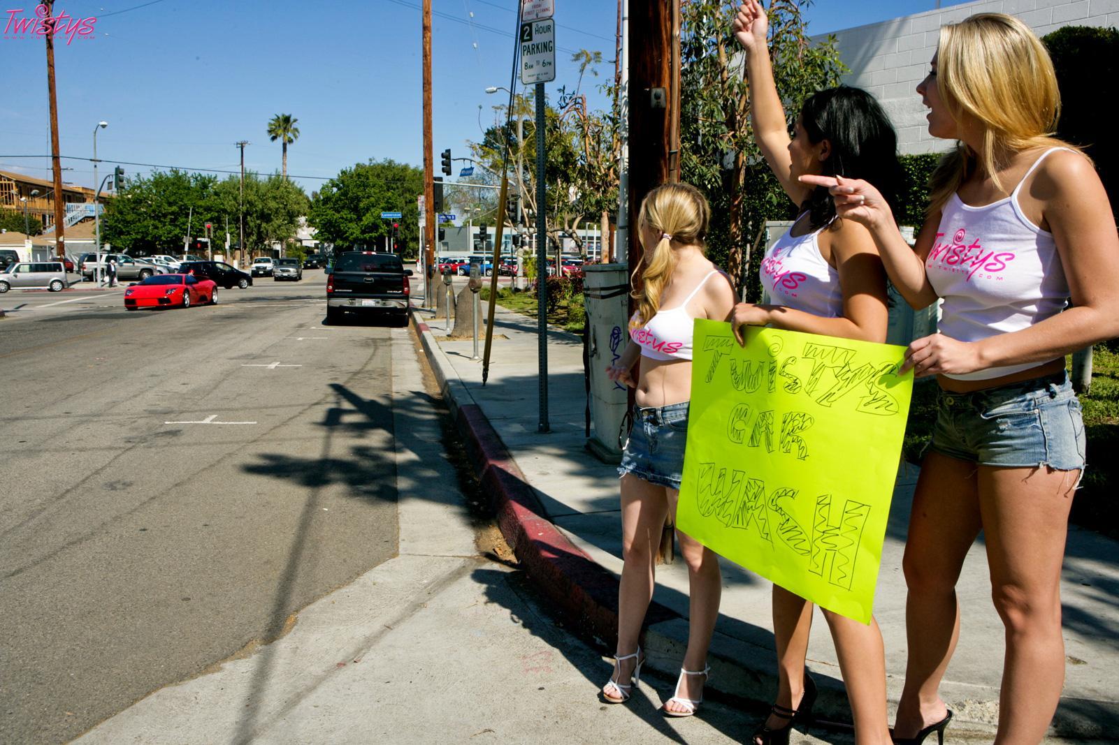 Twistys automobile wash with curious ladies Aiden Starr and London Keyes