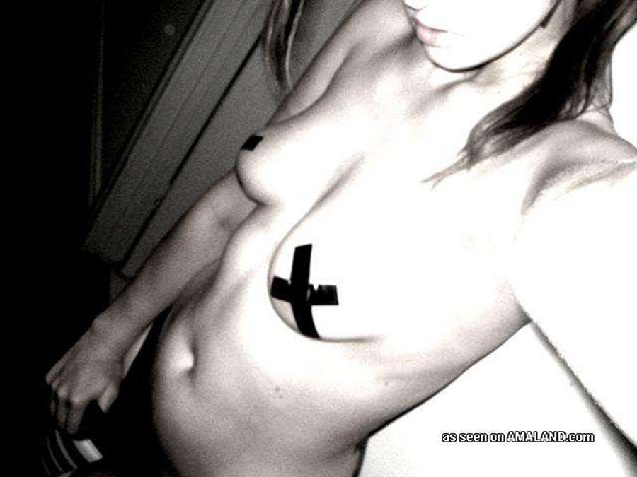 Kunstvolle Non-Nude-Aufnahmen von dieser brünetten Sexbombe
 #60664654