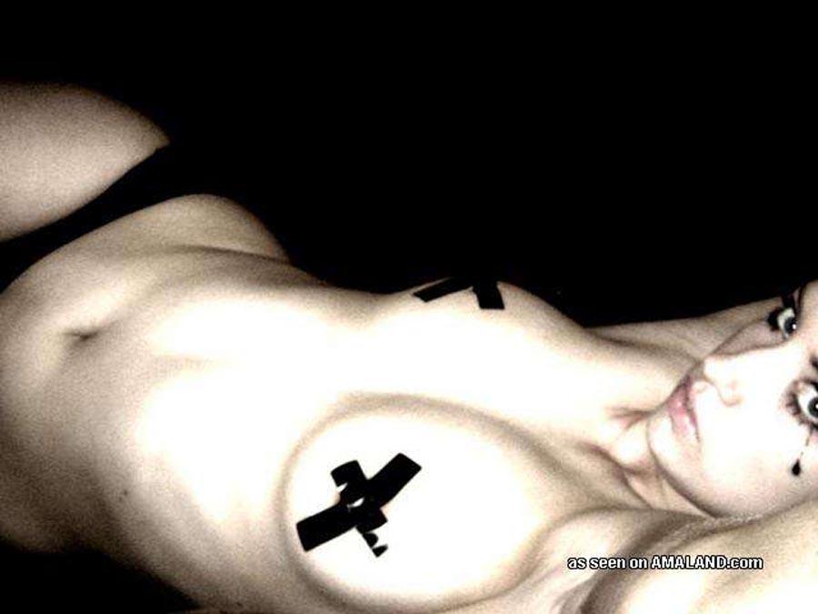 Kunstvolle Non-Nude-Aufnahmen von dieser brünetten Sexbombe
 #60664702
