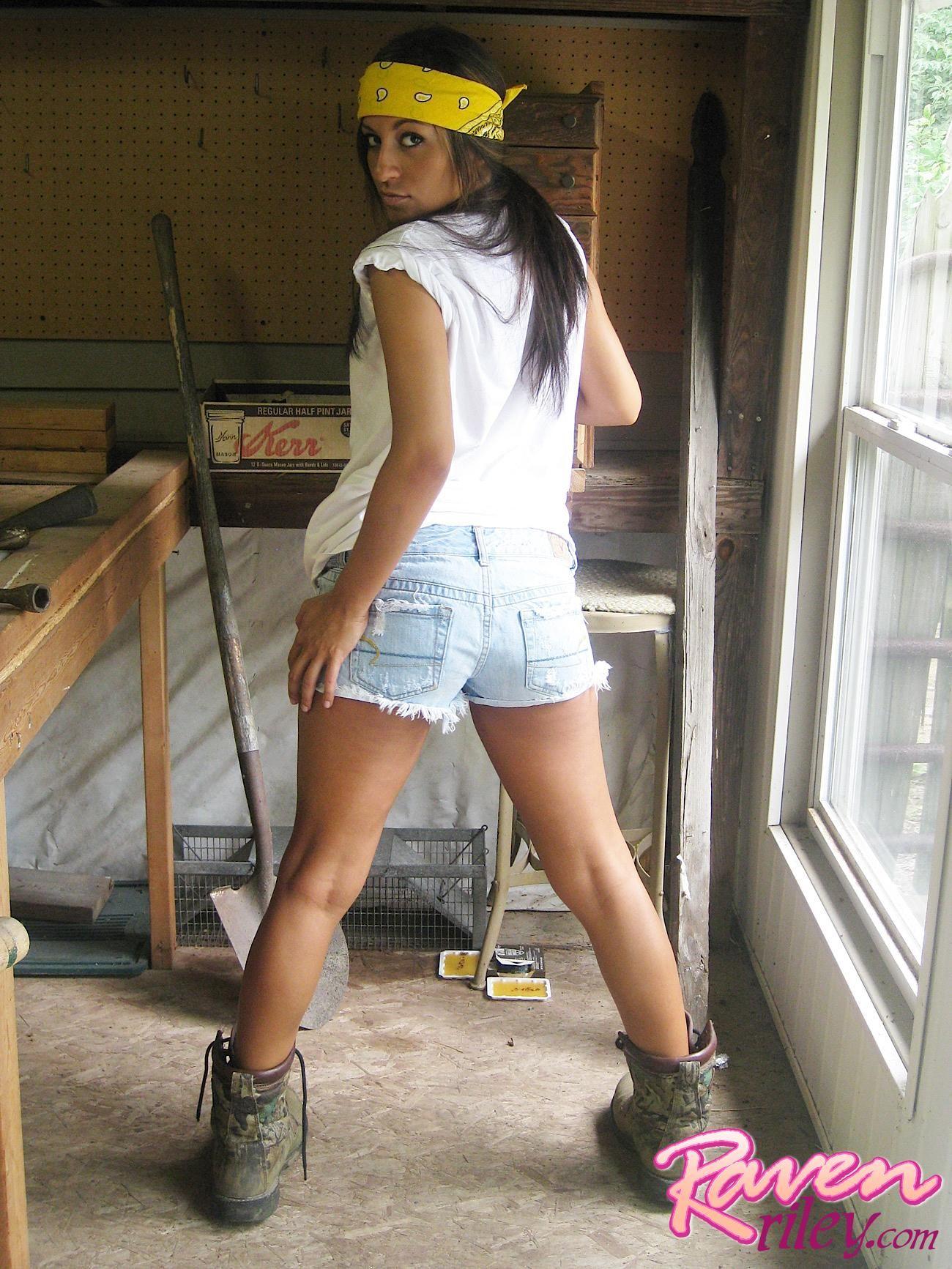 Pictures of Raven Riley doing some home renovations #59854946
