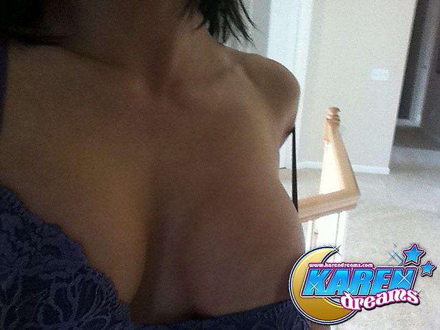 Bilder von karen träumt zeigt dir ihre Brüste
 #55986281