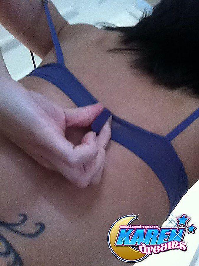 Bilder von karen träumt zeigt dir ihre Brüste
 #55986353