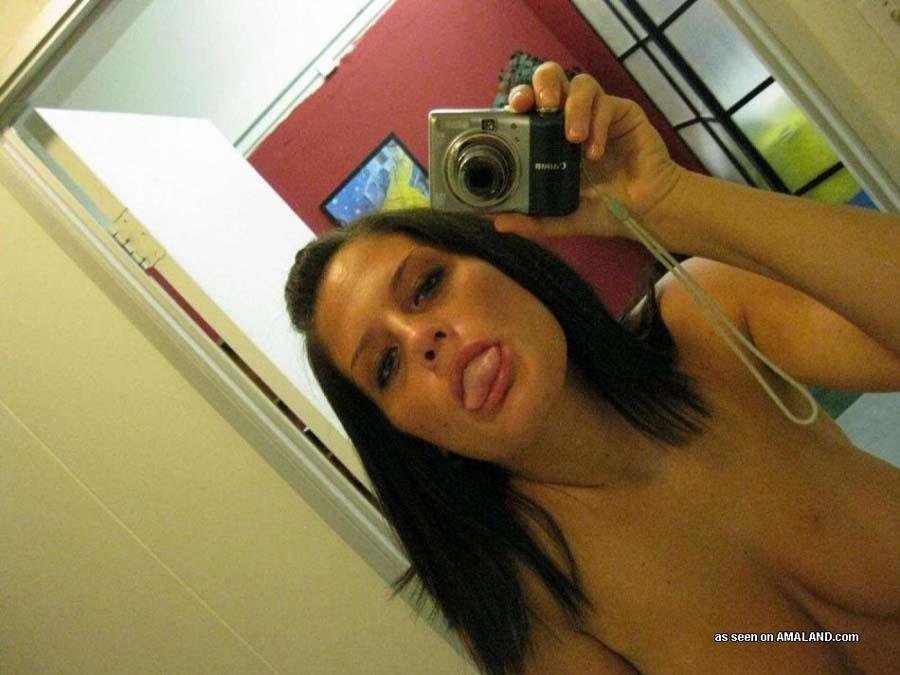 Picture gallery of an amateur sexy heavy-chested GF camwhoring #60477675