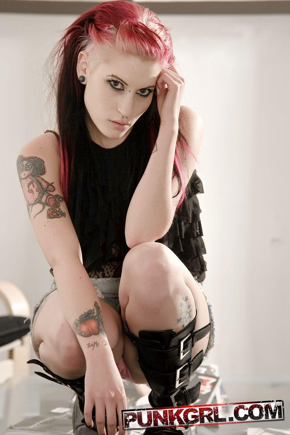Bilder von punk girl lullaby blue trägt sexy Stiefel
 #60765620