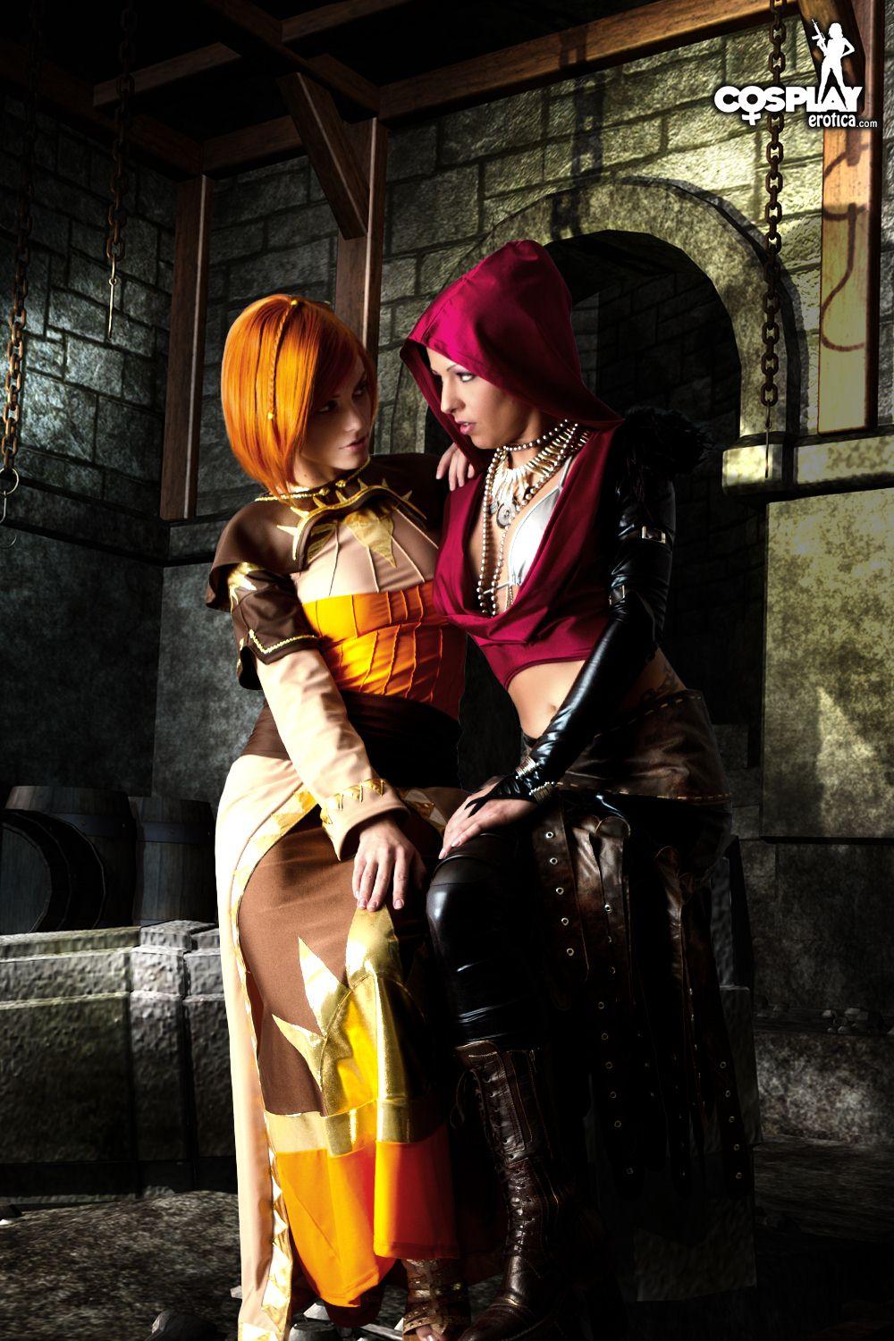 Pictures of Nayma and Mea doing a hot lesbian Dragon Age cosplay #59444416
