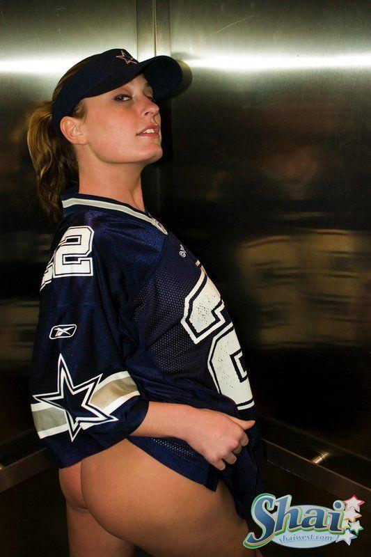 Pictures of teen Shai West playing with herself in a jersey #59957203