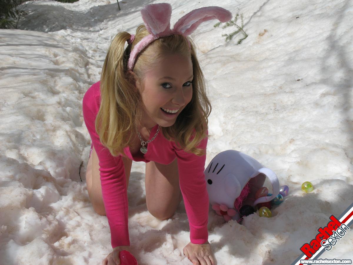 Pictures of Rachel Sexton sending a belated and cold Easter greeting #59849354