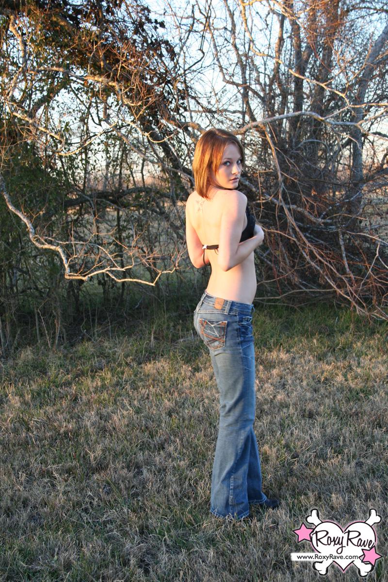 Pictures of teen star Roxy Rave teasing outside in her jeans #59880167