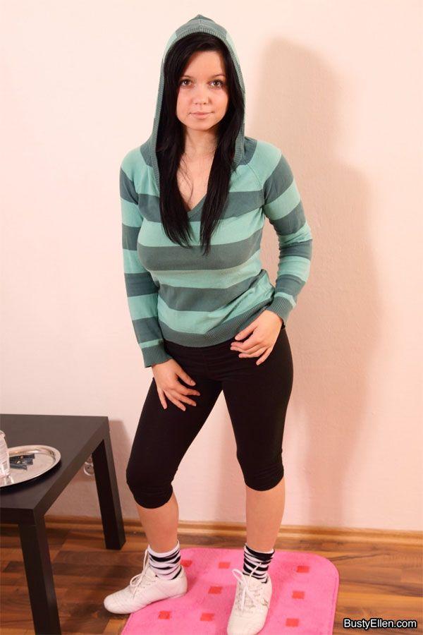 Pictures of teen model Busty Ellen showing her hot busty body #53591176