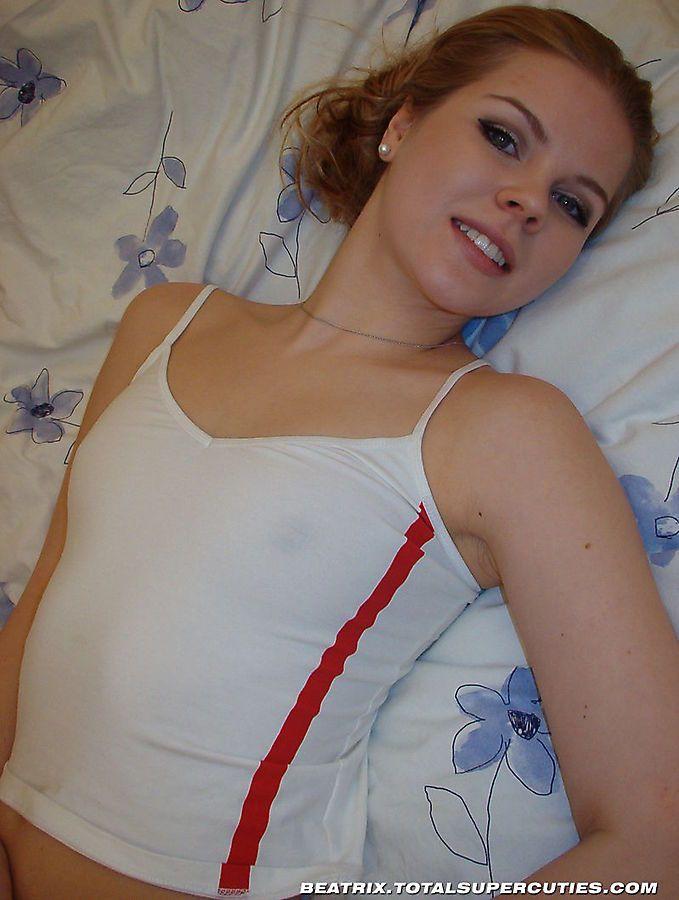 Pictures of teen cutie Beatrix waiting for you in bed #53417567