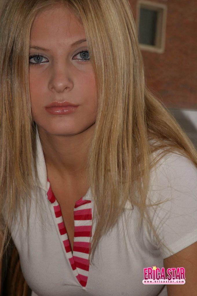 Bilder von Teenager-Modell erica star necken Sie mit ihrer Schönheit
 #54276745