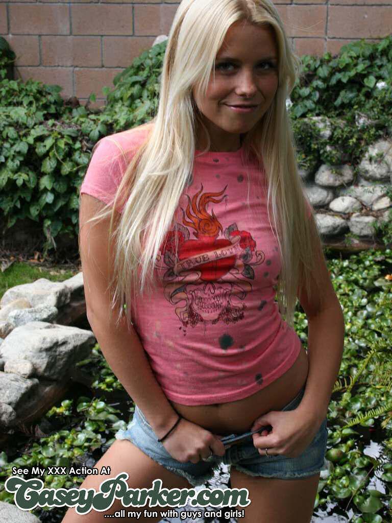 Pictures of Casey Parker showing her hot naked body #53693222