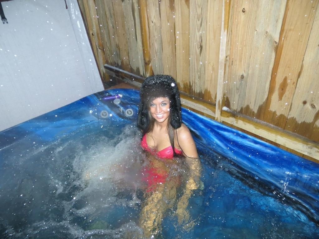 Teen hottie Val Midwest invites you to join her in the hot tub #60124009