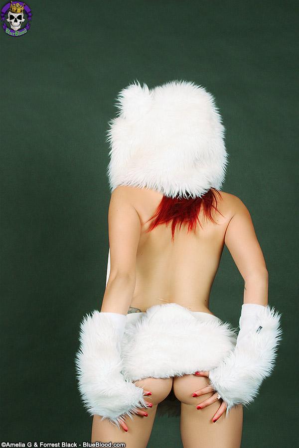 Furry Fantasy Girl With Amazing Tits Plays Polar Bear #60366954