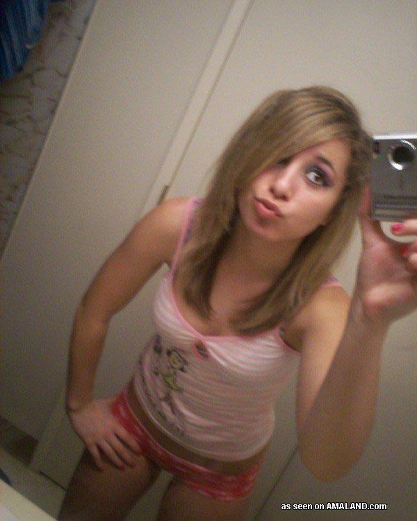 Sexy girlfriends camwhoring in the bathroom #60665628