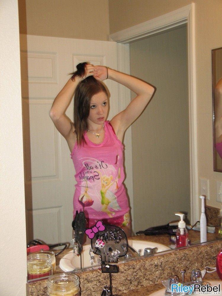 Pictures of teen Riley Rebel doing her makeup and hair #59871132
