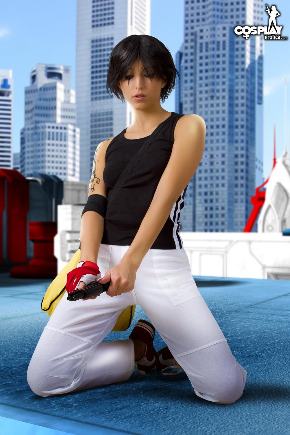 Sexy cosplay girl Anne poses as Faith from Mirror's Edge #53248478