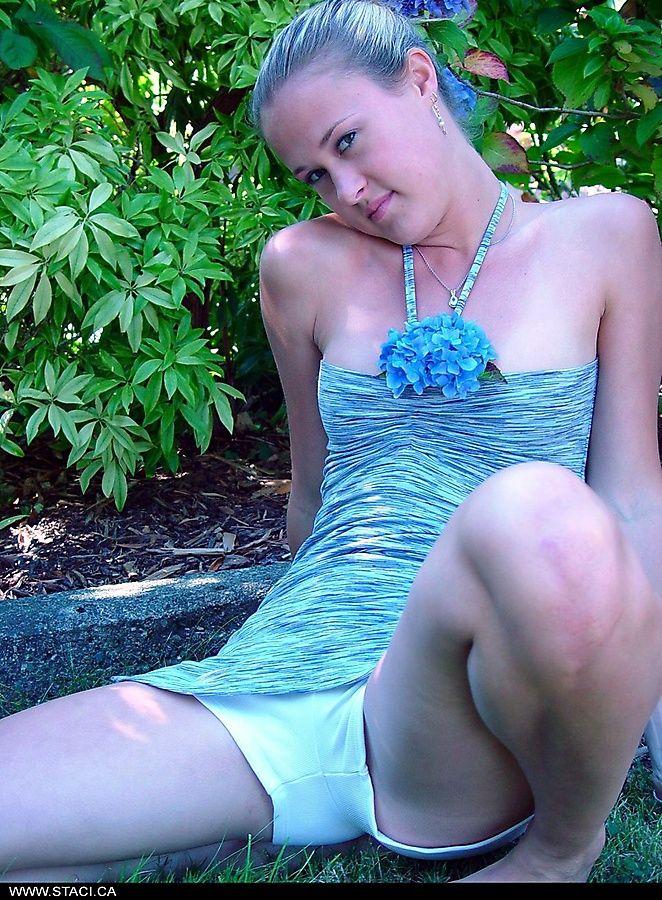 Pictures of teen hottie Staci.ca looking pretty in the grass #60003347