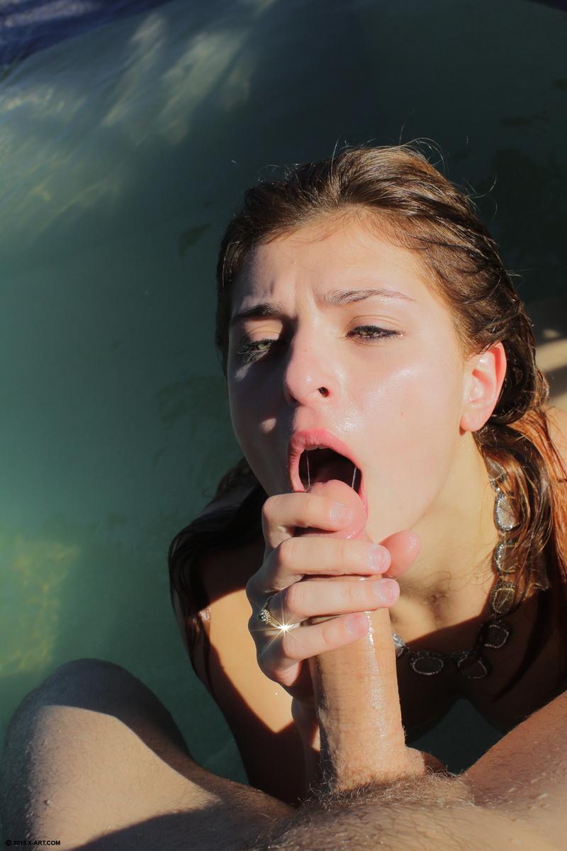 Beautiful teen Leah Gotti enjoys some hot sex in the hot tub #58867996