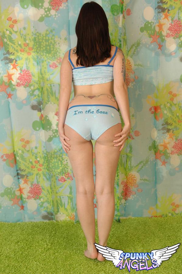 Fotos de cassie leanne mostrando su cuerpo desnudo
 #53706375