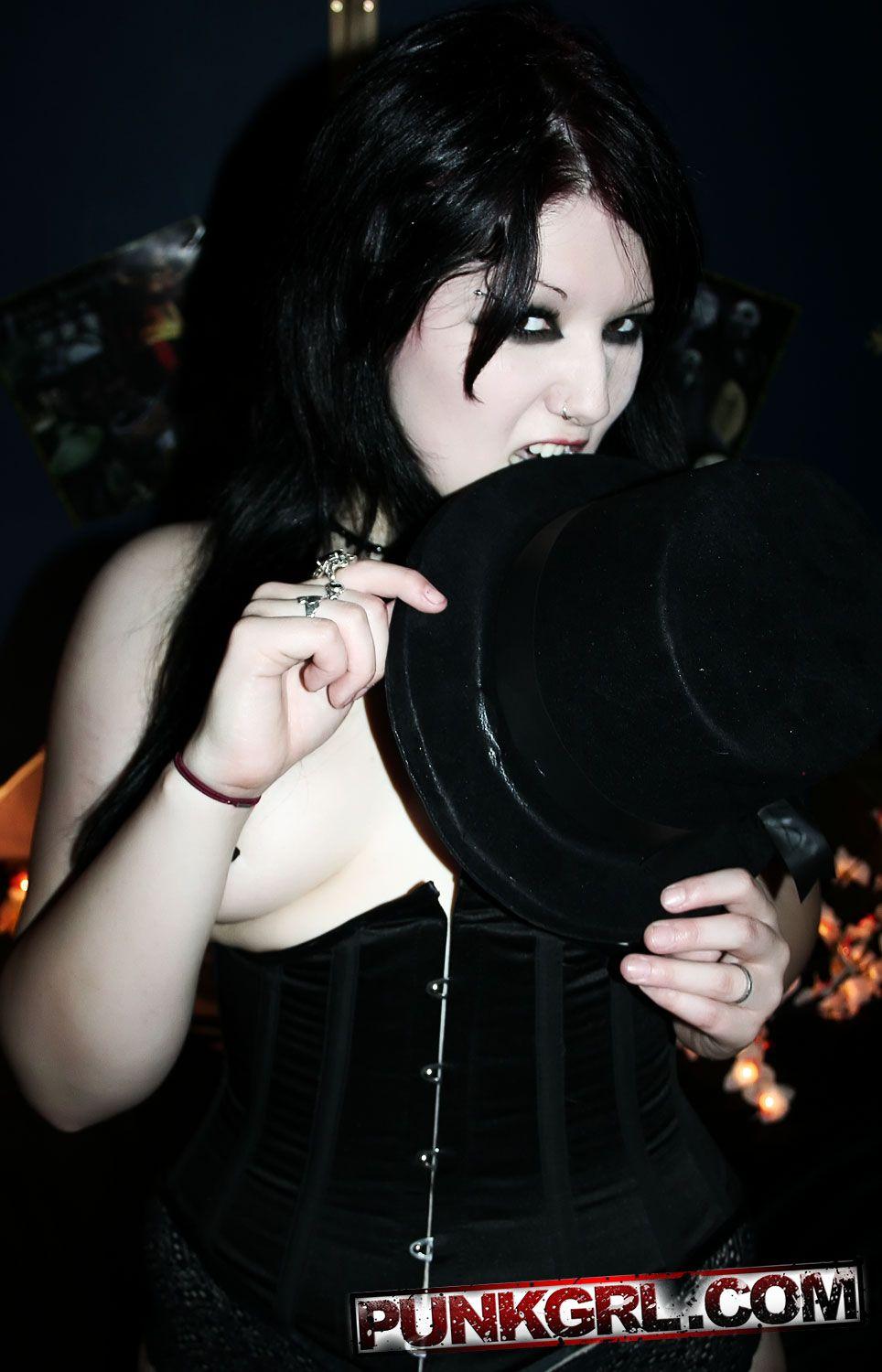 Pictures of goth punk Spook giving you a gothic tease #60764925