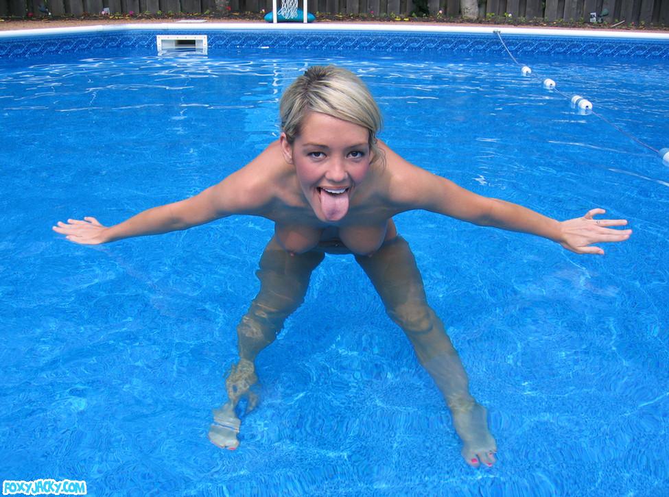 Pictures of teen Foxy Jacky getting naked in the pool #54399248