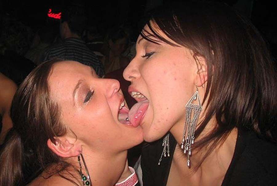 Pictures of smokin' hot girlfriends getting it on with other girls #60652489