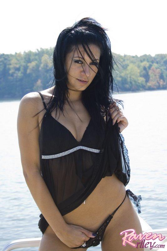 Pictures of Raven Riley rubbing her pussy on a boat #59856401