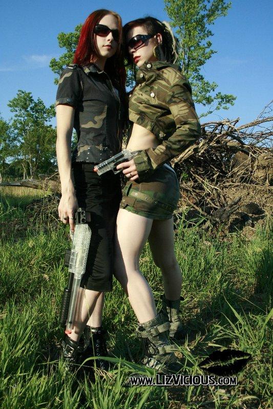 Pictures of Liz Vicious getting some lesbian action outside #59032895