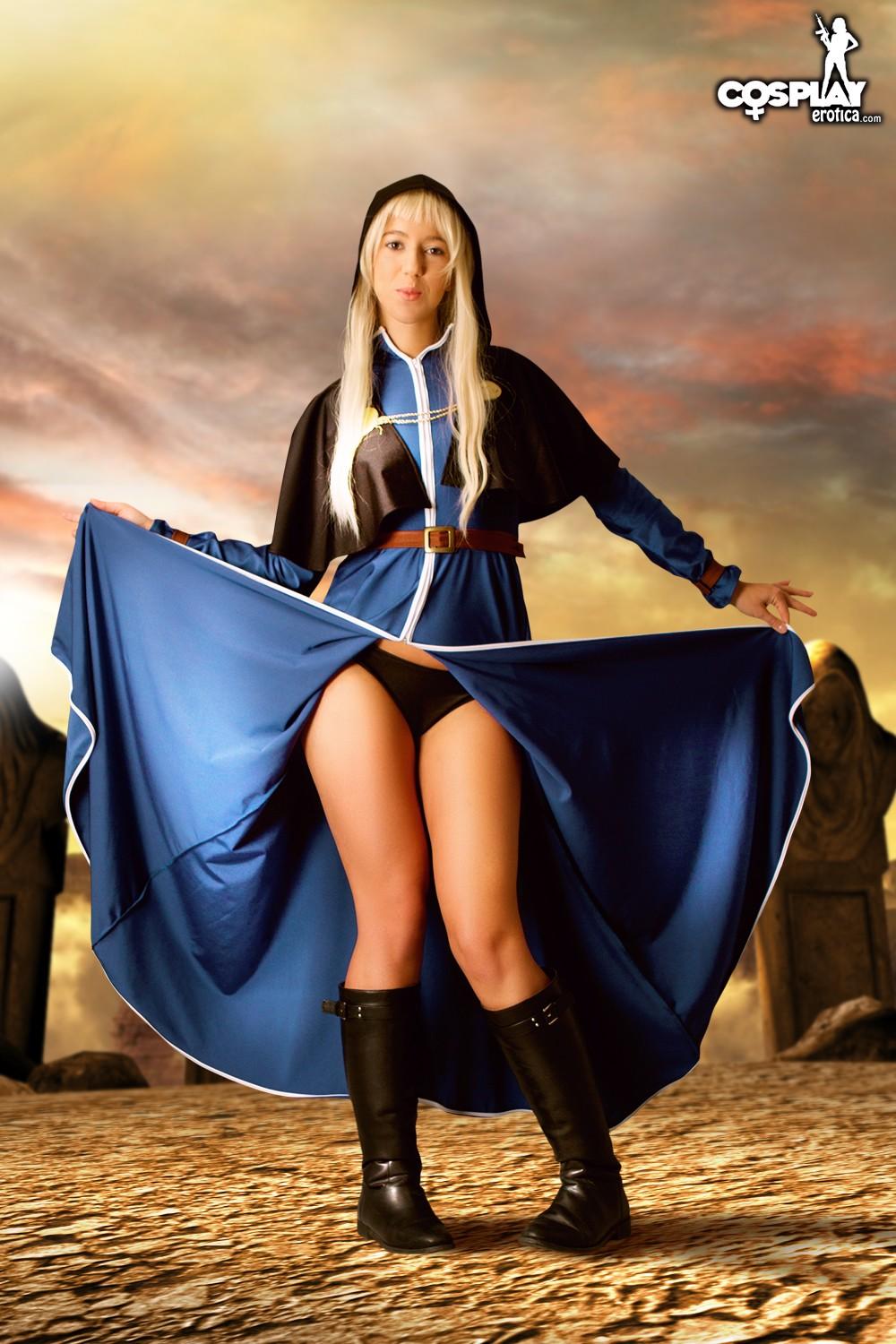 Cosplay girl shelly ottiene il suo nerd sexy in questo set di fantasia
 #59966951