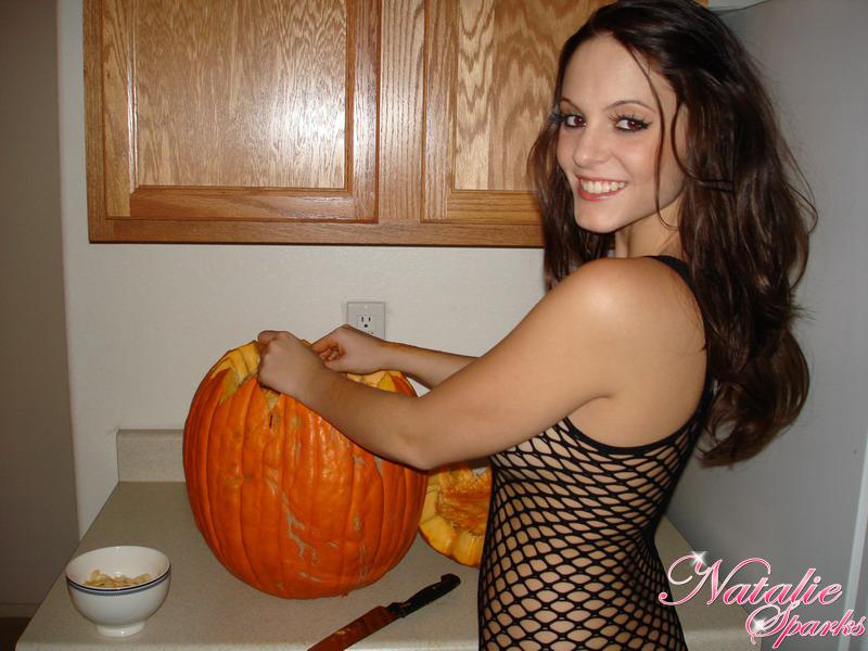 Pictures of Natalie Sparks carving her Halloween pumpkin #59690355