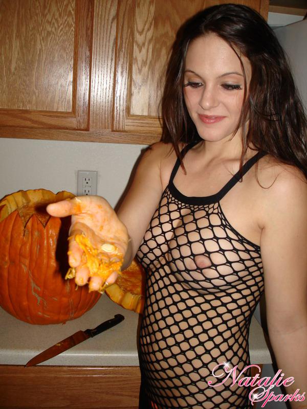 Pictures of Natalie Sparks carving her Halloween pumpkin #59690379