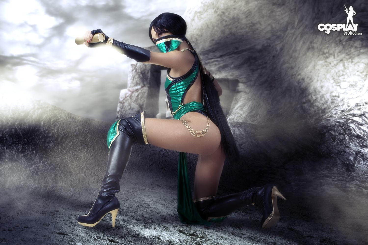 Cosplay Babe Brownie kleidet sich als super heiße Jade aus Mortal Kombat
 #53563511