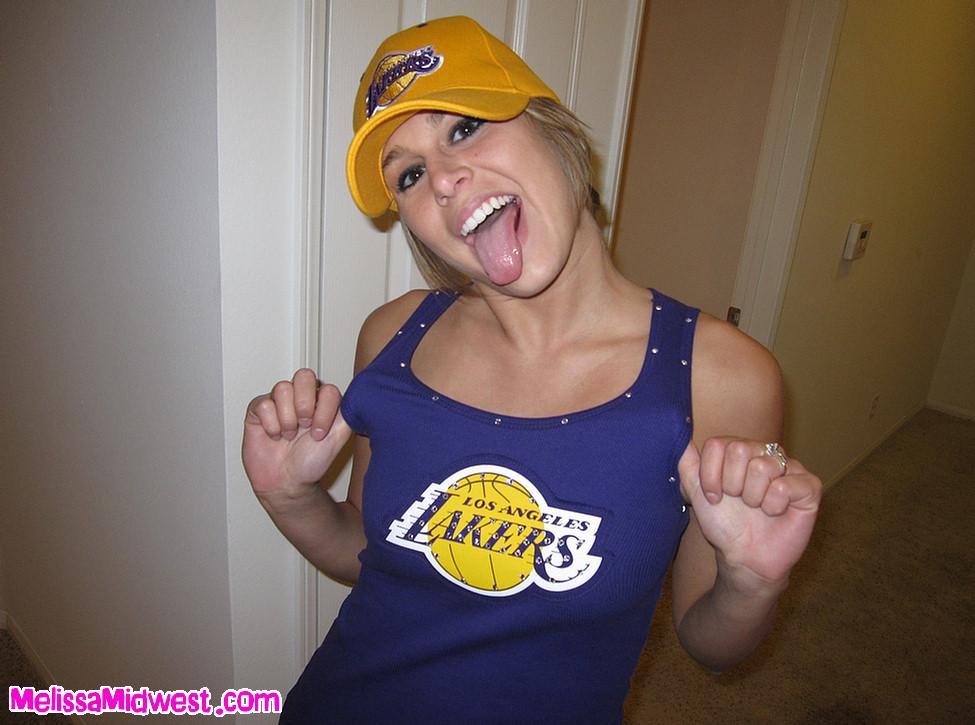 Pictures of teen babe Melissa Midwest sucking dick at a Lakers game #59491839