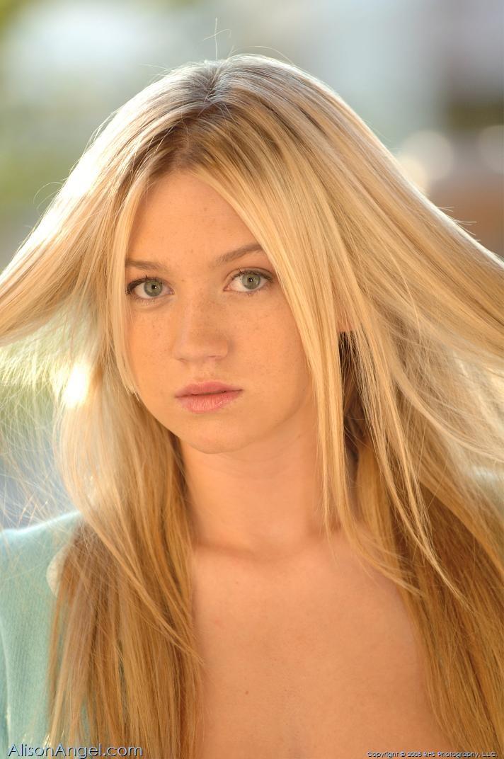 Fotos del coño de Alison Angel
 #53016951