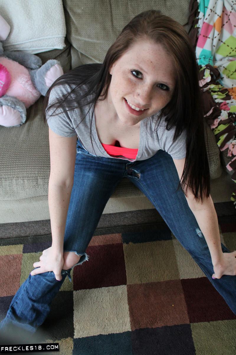 Brunette teen Freckles 18 invites you to fool around with her on the floor #54414242