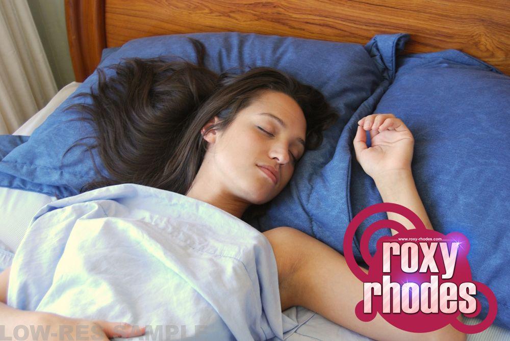 Pictures of Roxy Rhodes sleeping in the nude #59880349