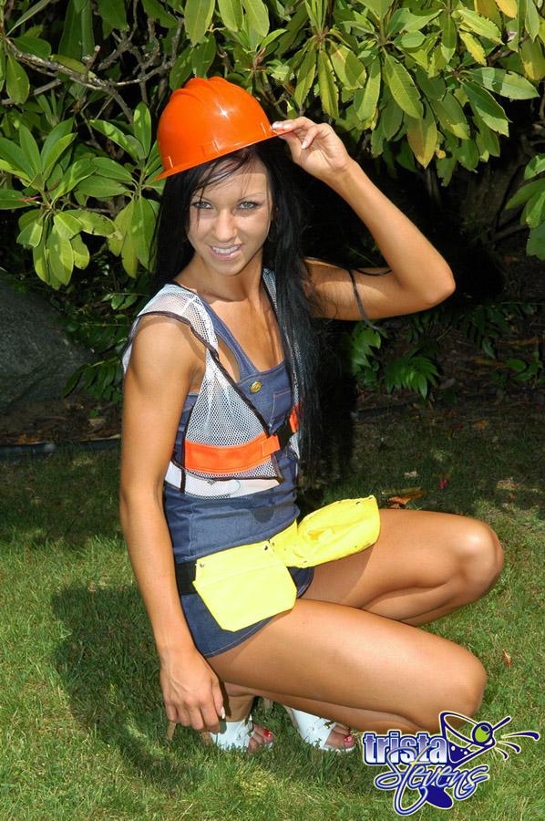 Trista stevens verkleidet sich als sexy teen Bauarbeiter für halloween
 #60116009