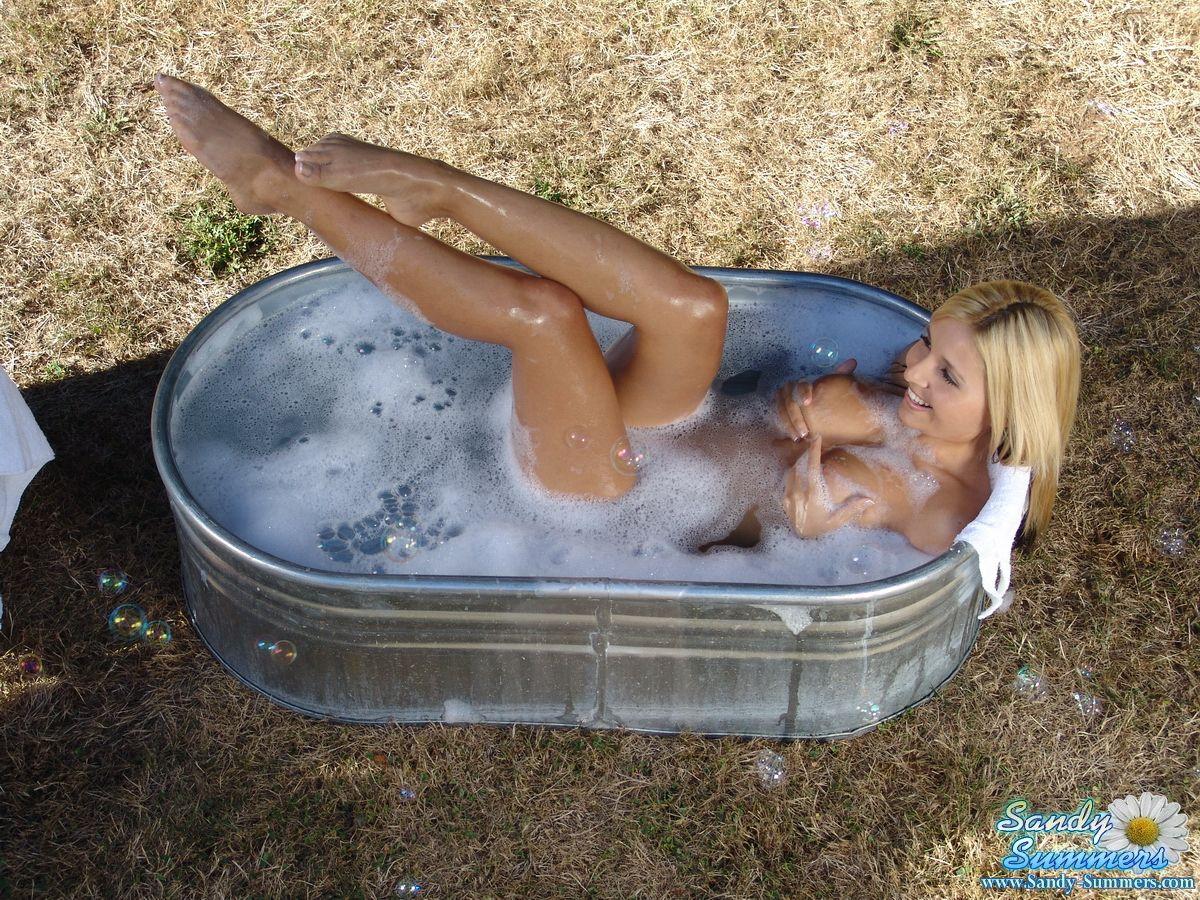 Pictures of Sandy Summers getting all wet for you #59905734