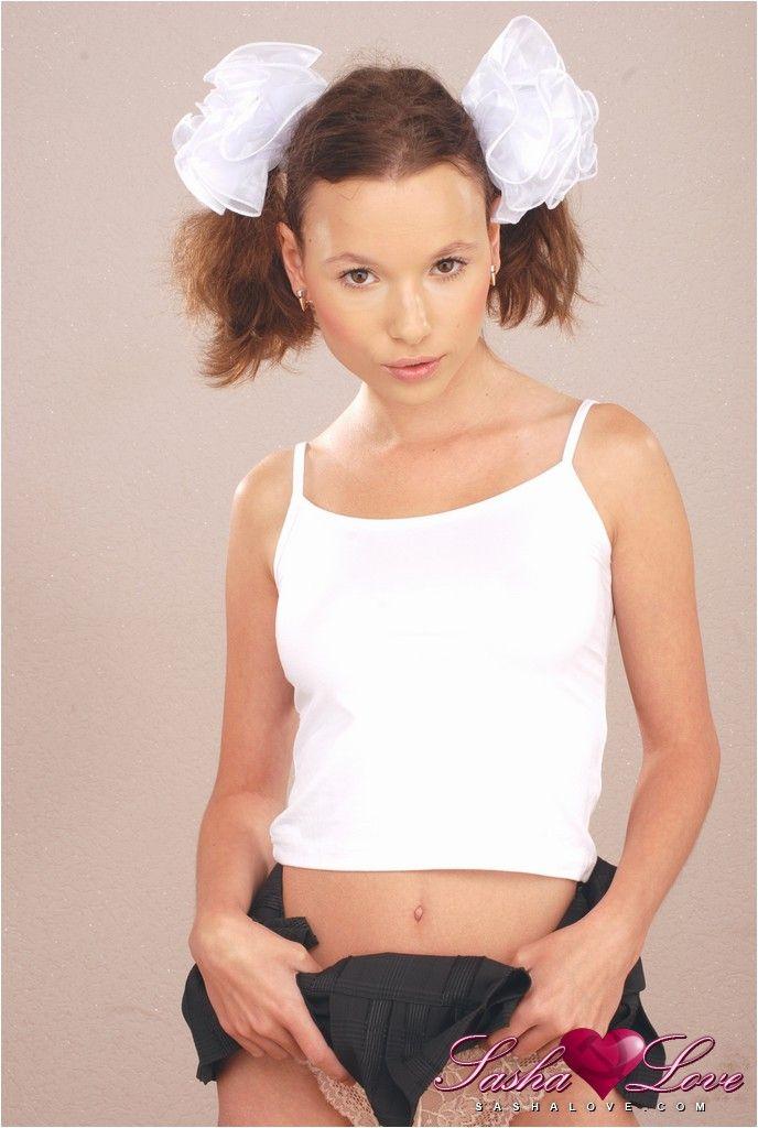 Fotos de sasha love vestida de colegiala católica
 #59939141