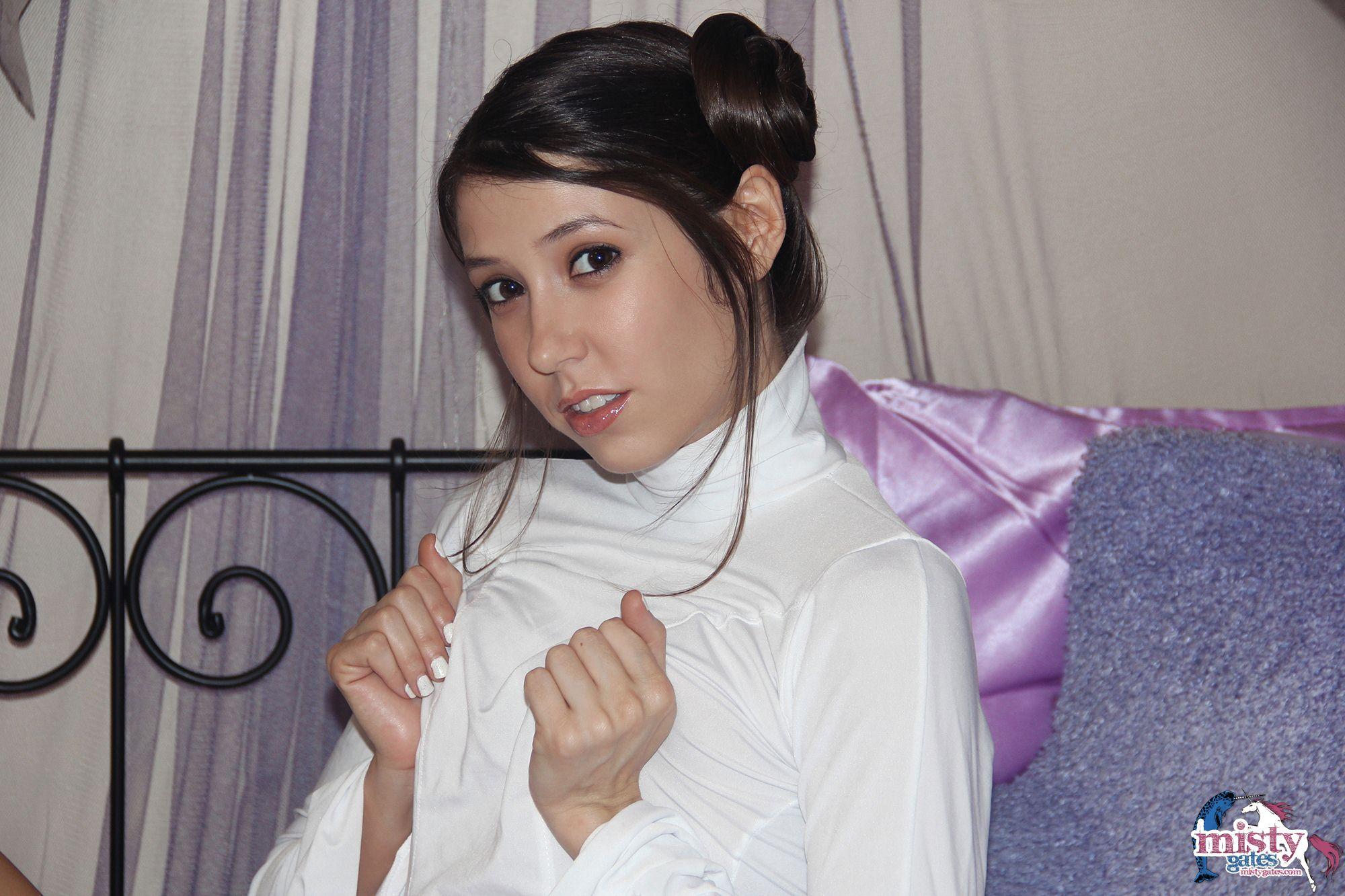 Hot teen Misty Gates dresses up Princess Leia #59591155