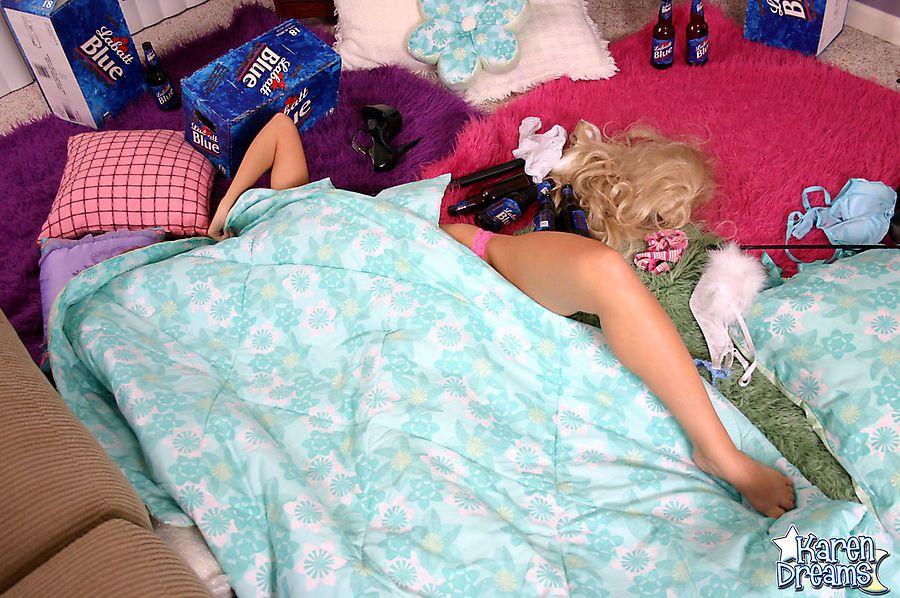 Pictures of teen Karen Dreams messing around in her bedroom #58001791